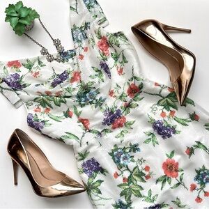 Black Halo Jackie O Sheath Dress White Floral Sequin Garden Party Sheath Size 6